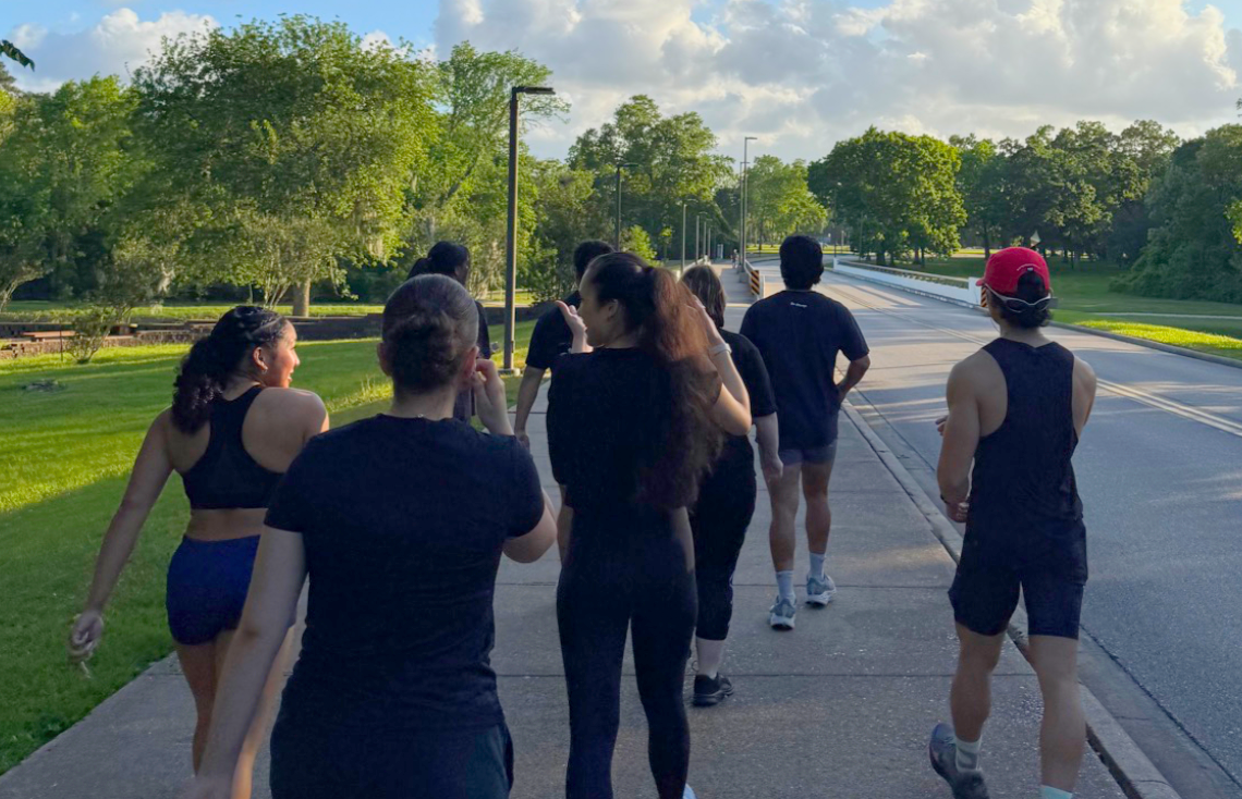 UHCL Hawks Run Club builds community, earns high honors in 2026